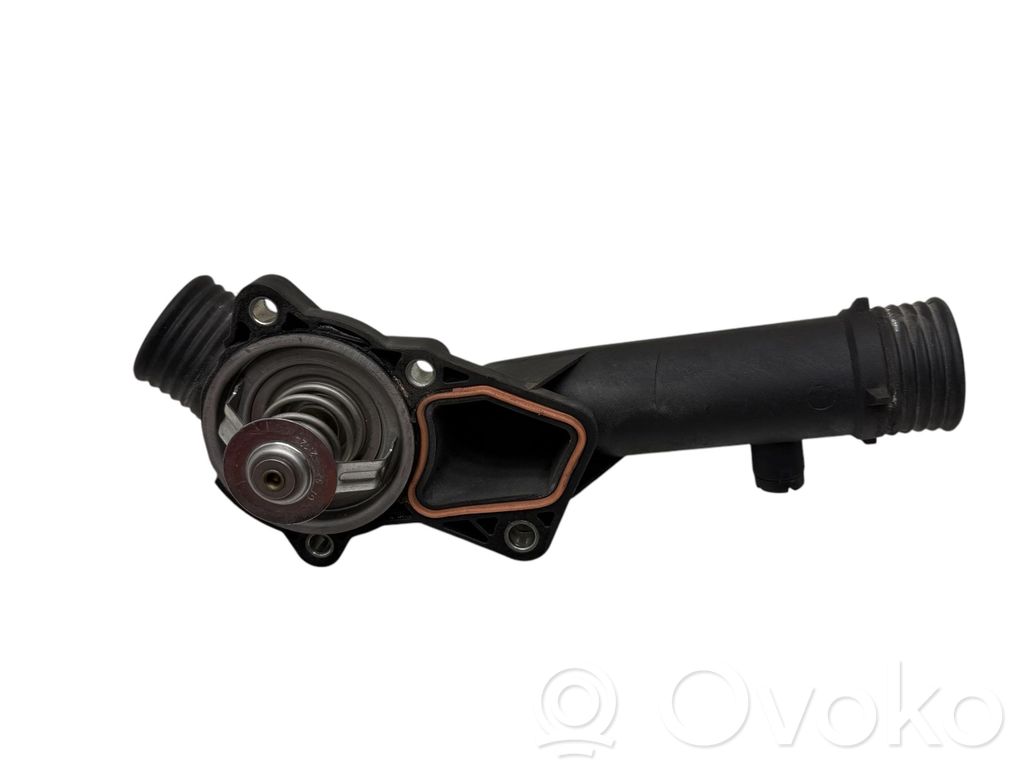 BMW 5 E39 Carcasa del termostato 