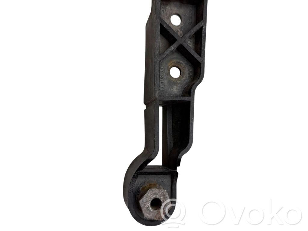 Audi A6 S6 C6 4F Front bumper mounting bracket 