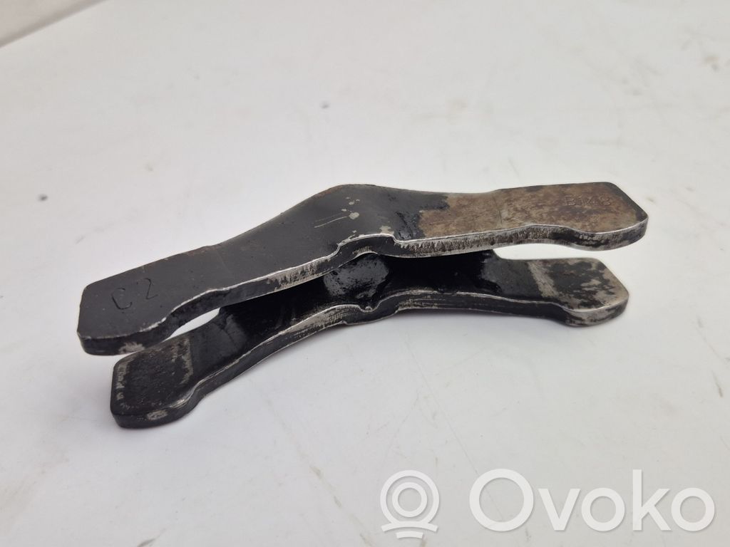 Opel Combo D Abrazadera del inyector de combustible 