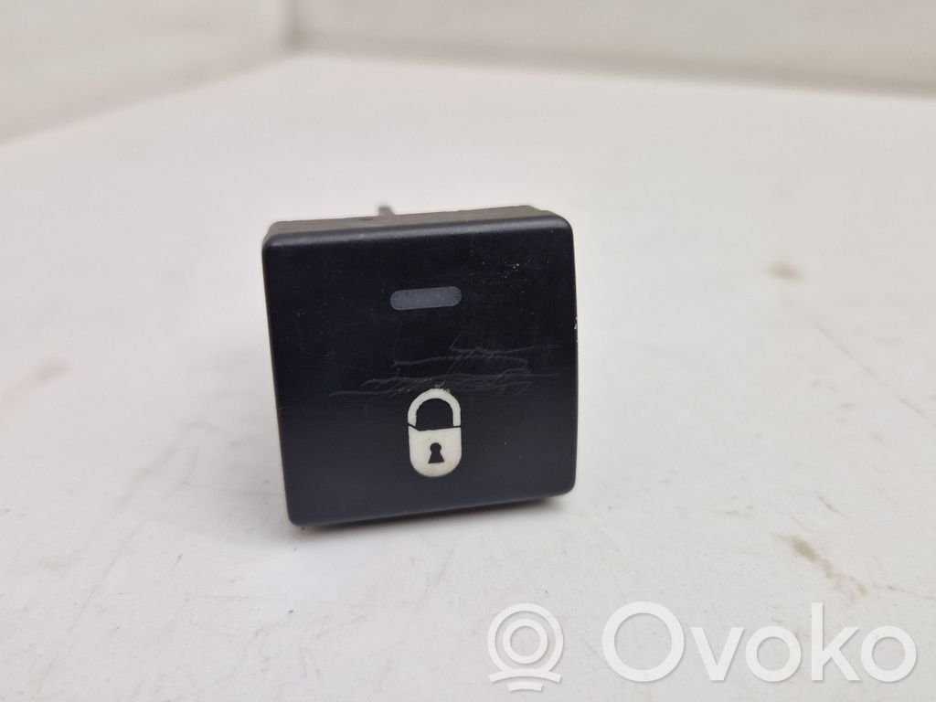 Peugeot Partner Central locking switch button 
