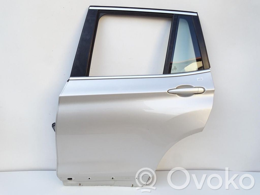 BMW X3 F25 Aizmugurējās durvis 
