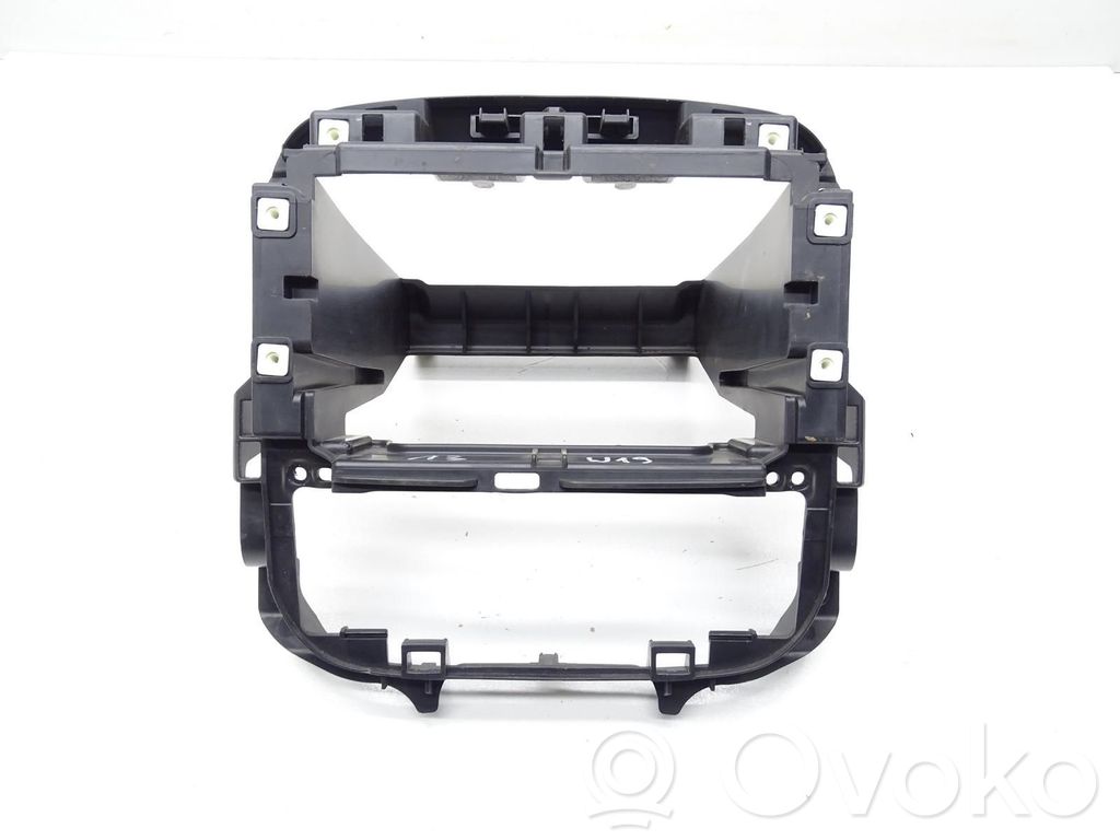 Opel Vivaro Dashboard center trim panel 