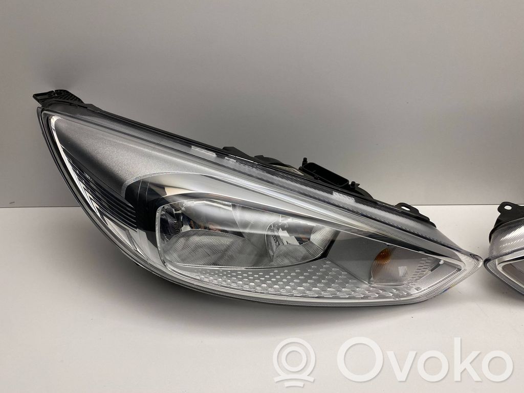Ford Fiesta Headlight/headlamp 