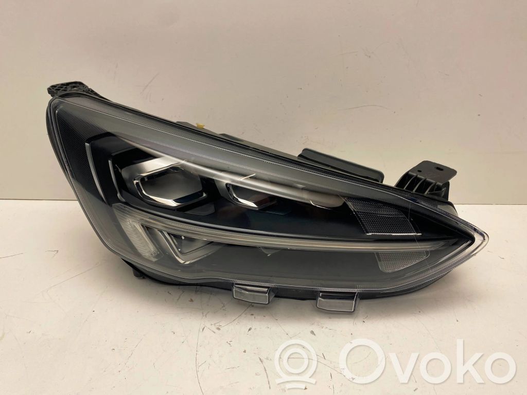 Ford Focus Headlight/headlamp 