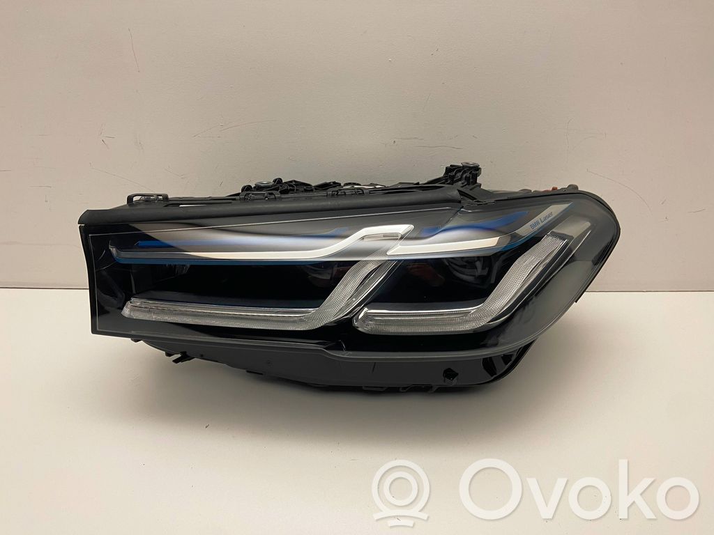 BMW 5 G30 G31 G38 Lampa przednia 