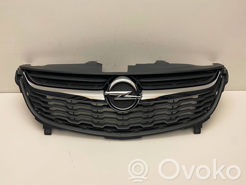 Opel Karl Front bumper upper radiator grill 