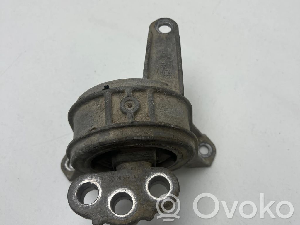 Engine mount bracket   90539246,5684055