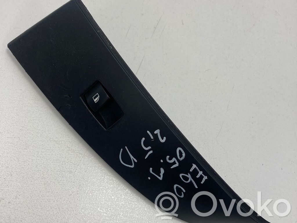 Electric window control switch   15939845,06474,06475,06513