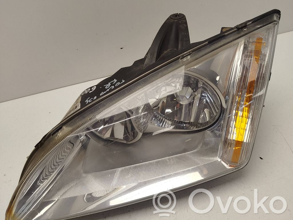 Ford Focus Headlight/headlamp 