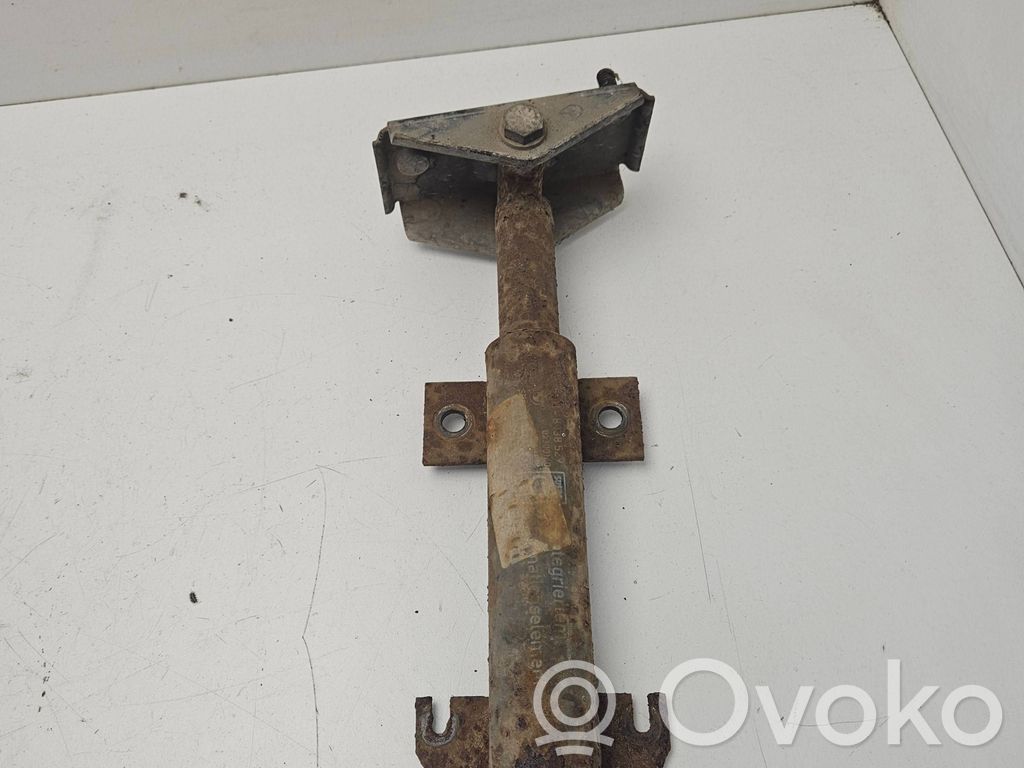 BMW 5 E34 Front bumper mounting bracket 