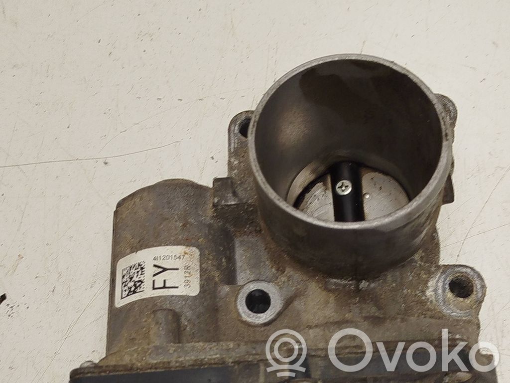 Renault Twingo III Throttle body valve 