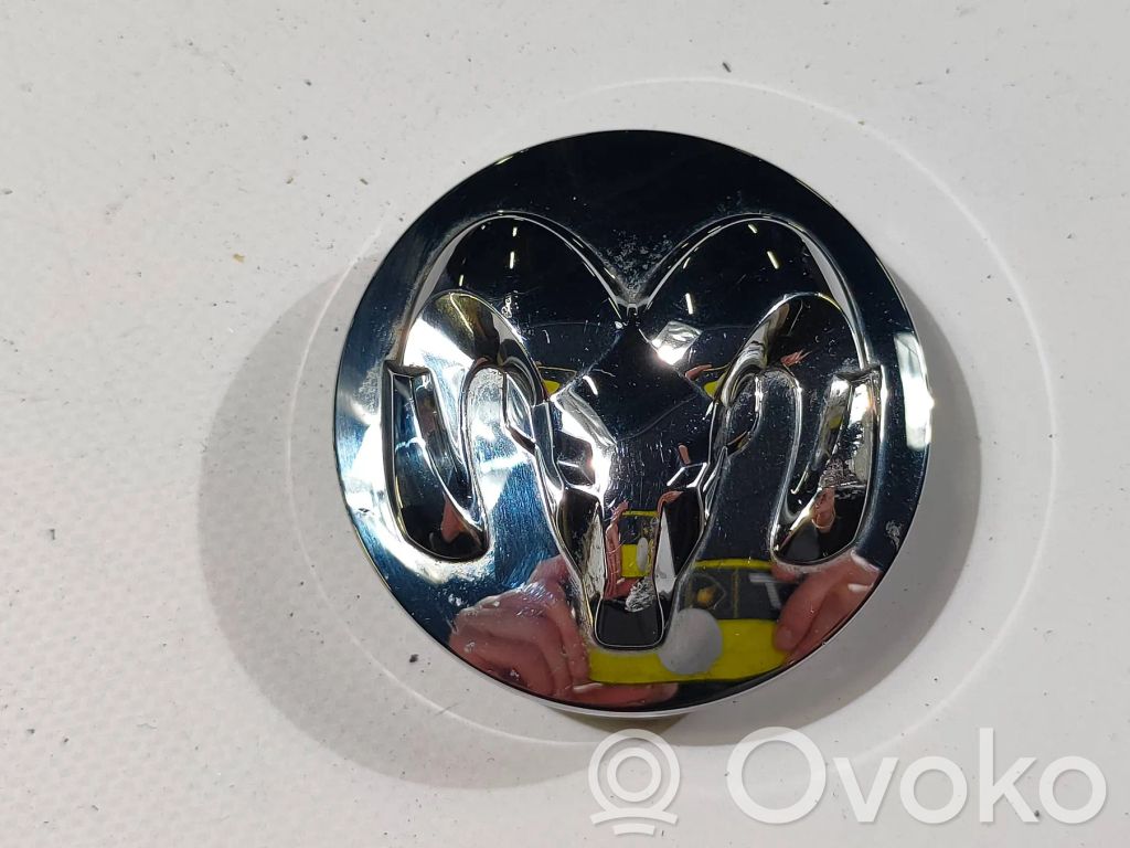 Dodge RAM Tapacubos original de rueda 