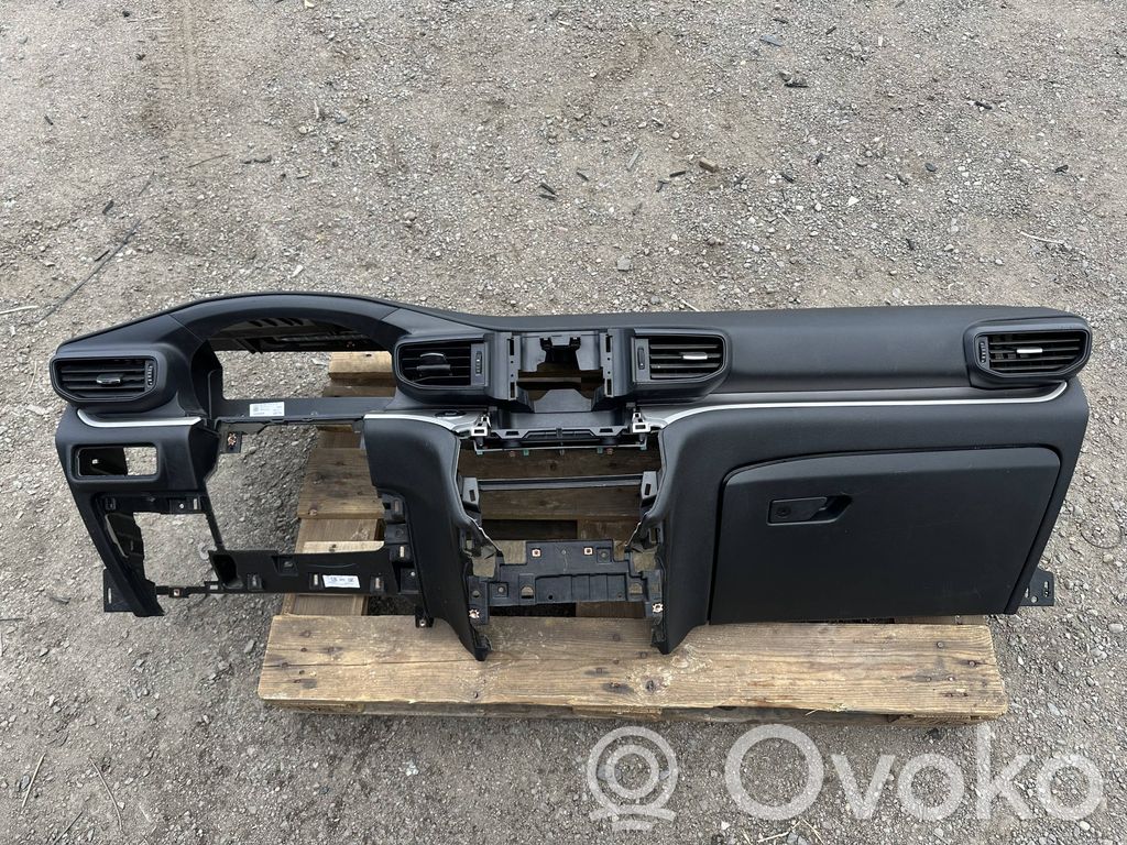 Панель   LB5BS04304