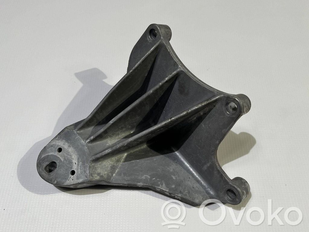 Ford Mustang V Engine mount bracket 