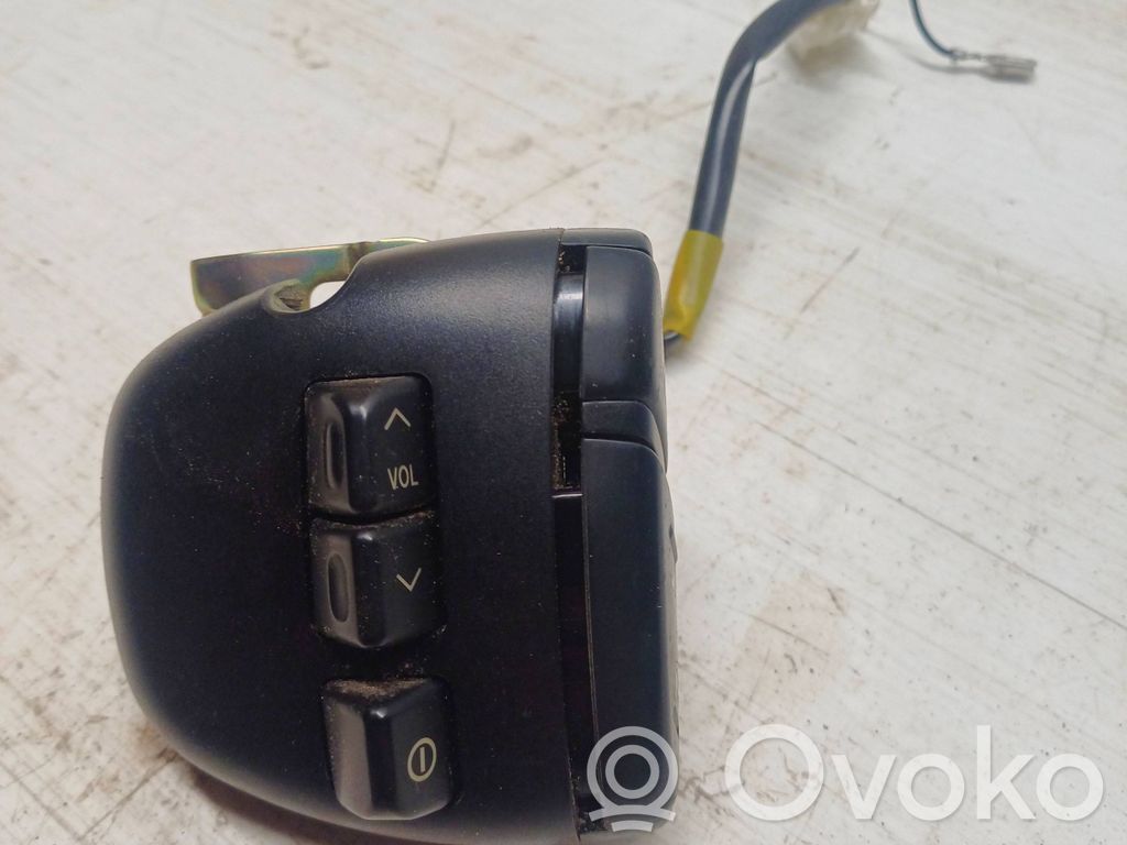 Toyota Corolla Verso E121 Stūres pogas / slēdži 