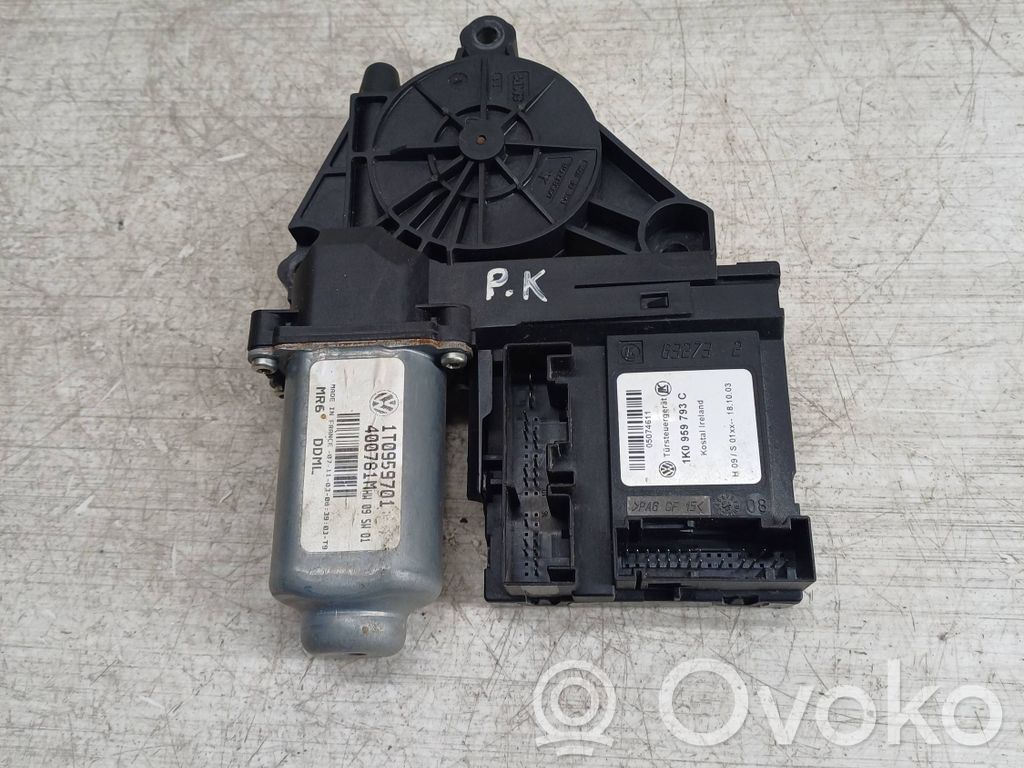 Volkswagen Touran I Silnik regulatora szyby drzwi przednich 