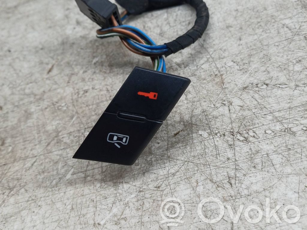 Audi A6 S6 C5 4B Central locking switch button 