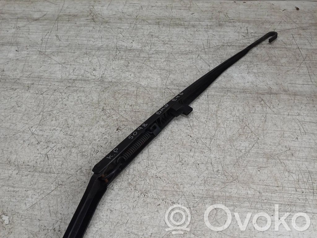 BMW 3 E46 Front wiper blade arm 
