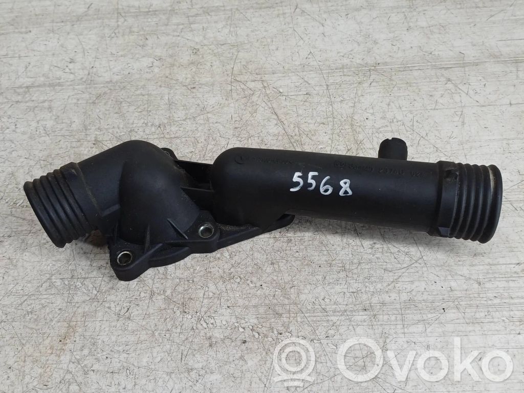 BMW 5 E39 Termostaatin kotelo 