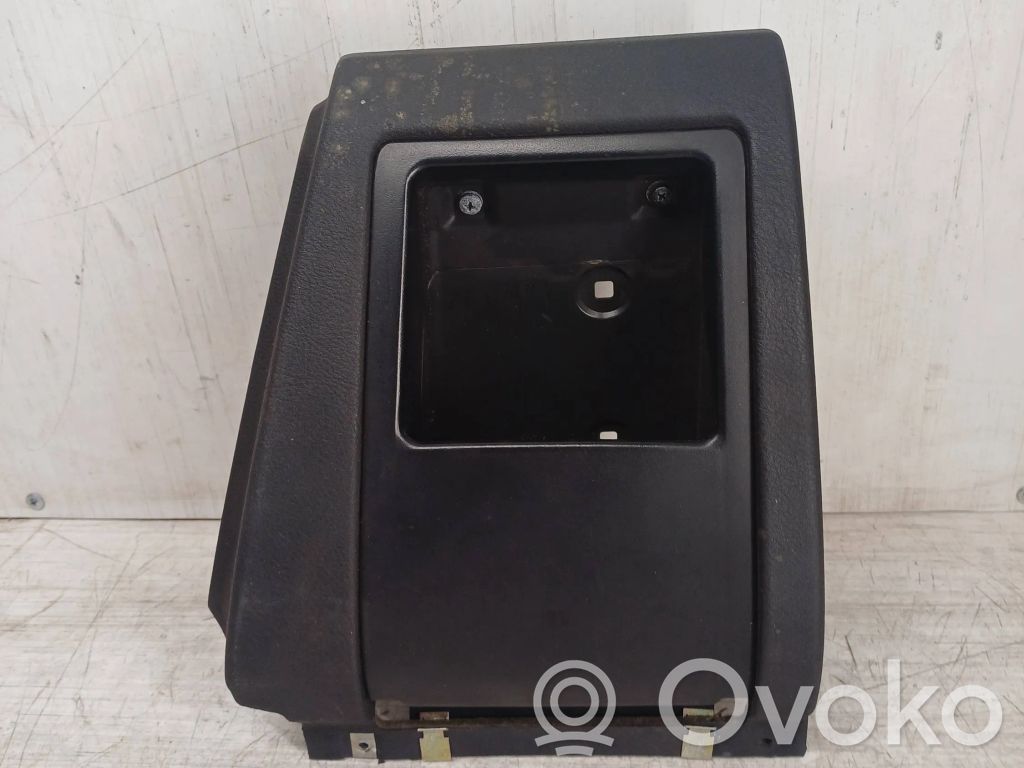 BMW 5 E39 Glove box 