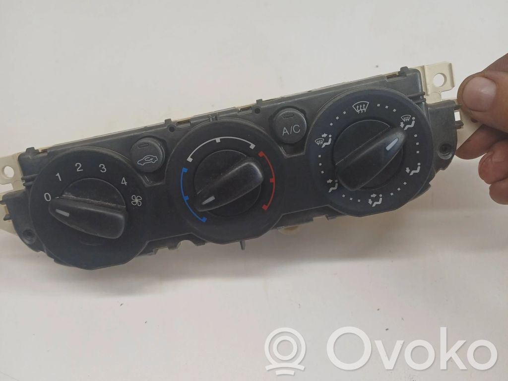 Ford Focus C-MAX Climate control unit 