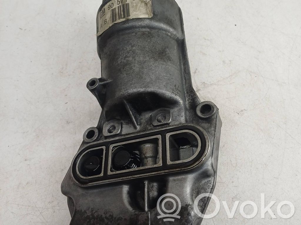 Opel Vectra C Oil filter mounting bracket 