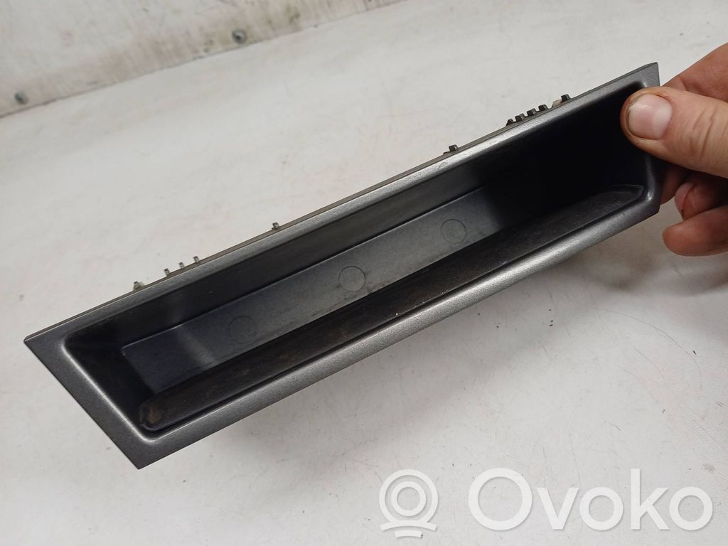 Opel Vectra C Compartimiento/consola central del panel 