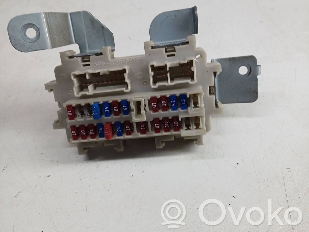 Nissan Murano Z50 Fuse module 
