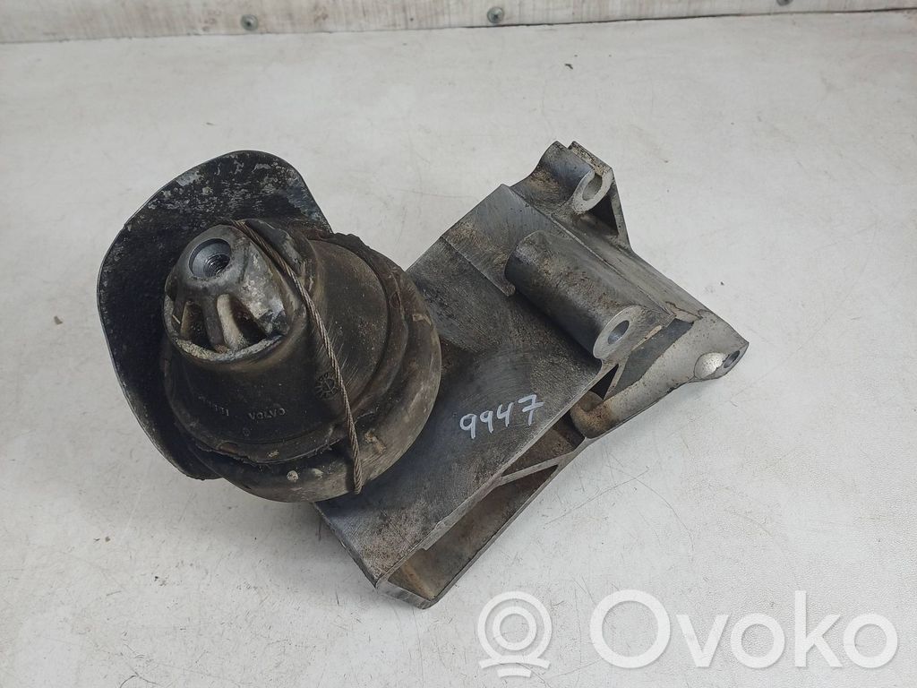 Volvo XC70 Gearbox mounting bracket 