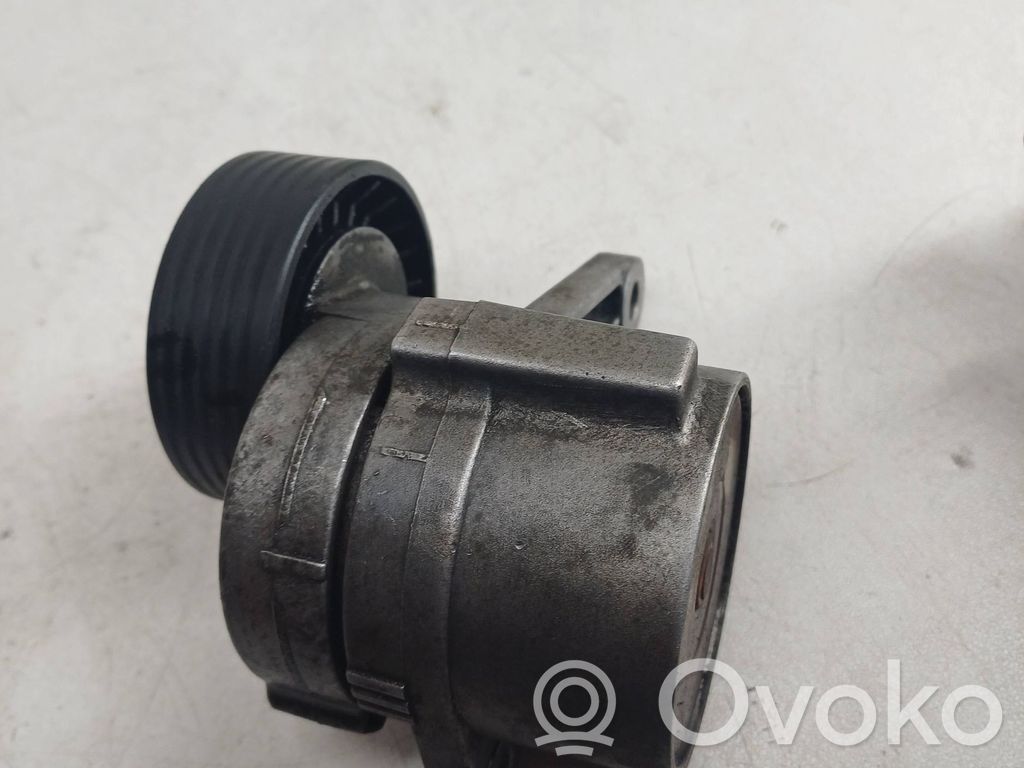 Volvo XC70 Napinacz paska wielorowkowego / Alternatora 