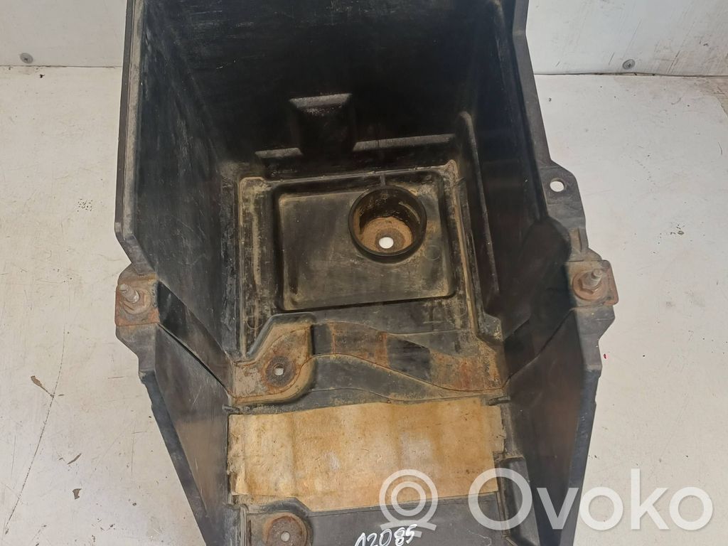 Mazda 5 Battery box tray 