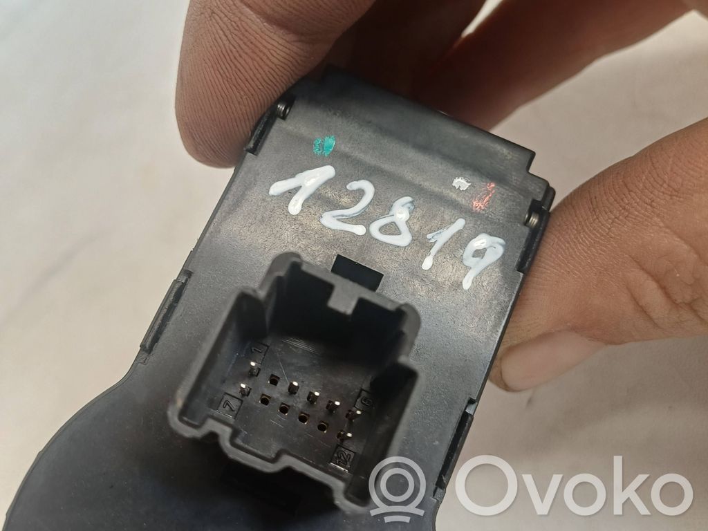Opel Insignia A Light switch 
