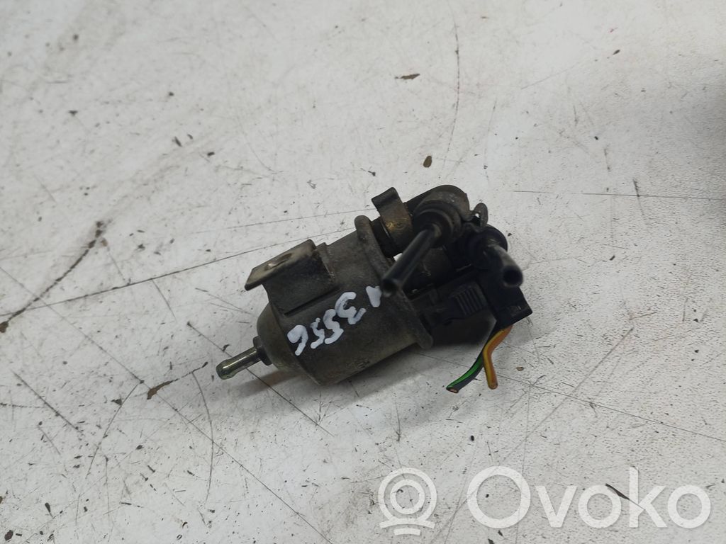 Audi A6 S6 C4 4A Válvula de vacío (Usadas) 