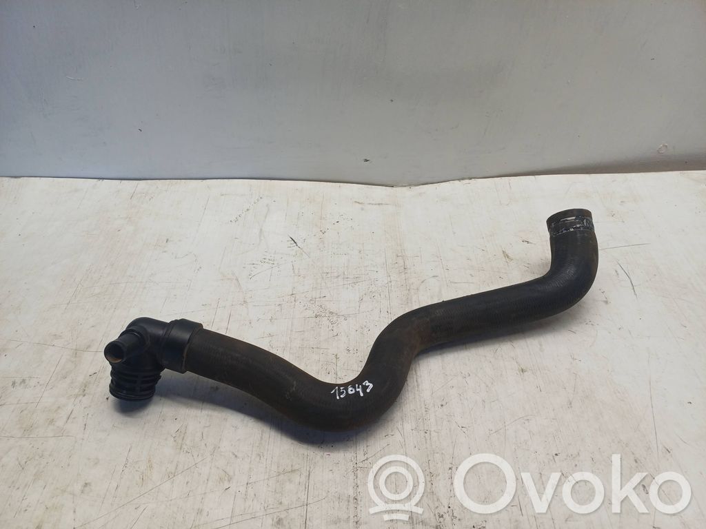 Peugeot 607 Tubo flessibile del liquido di raffreddamento del motore 