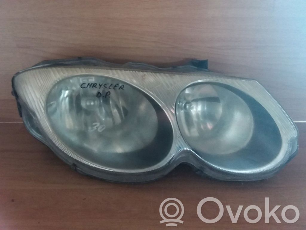 Chrysler 300M Lampa przednia 