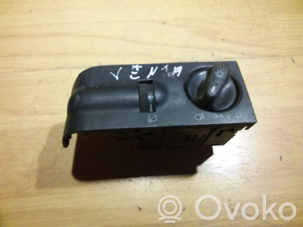 Volkswagen Vento Light switch 