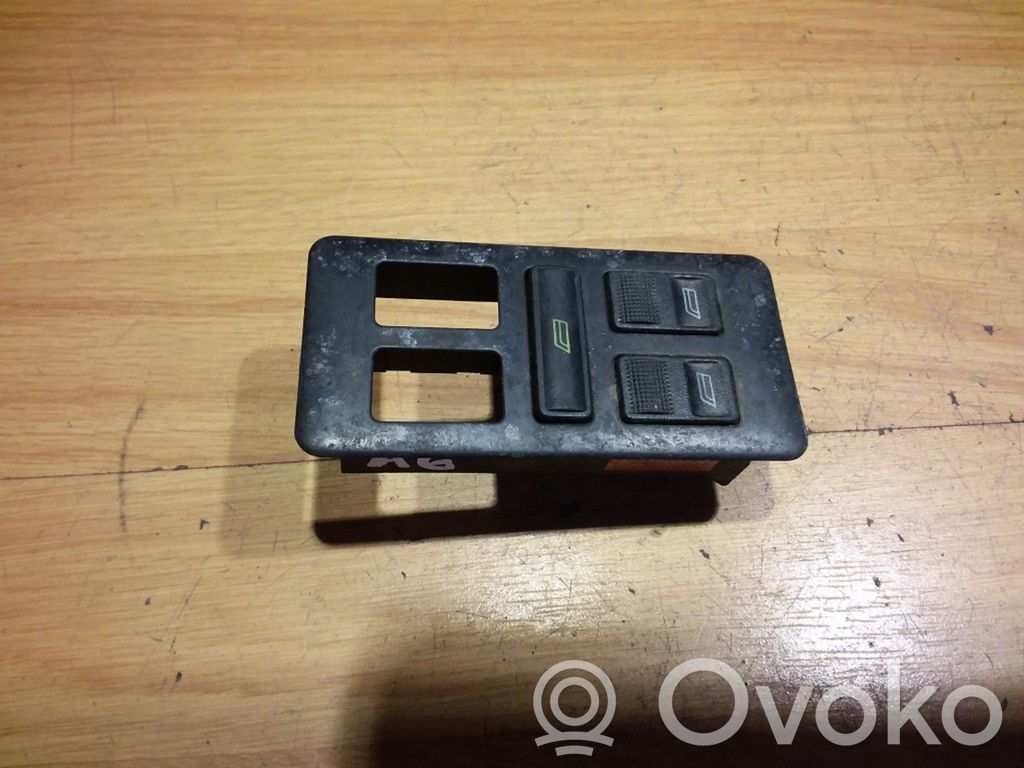 Audi A6 S6 C4 4A Electric window control switch 