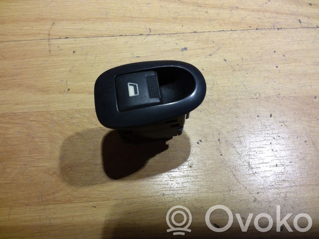 Citroen Xsara Electric window control switch 
