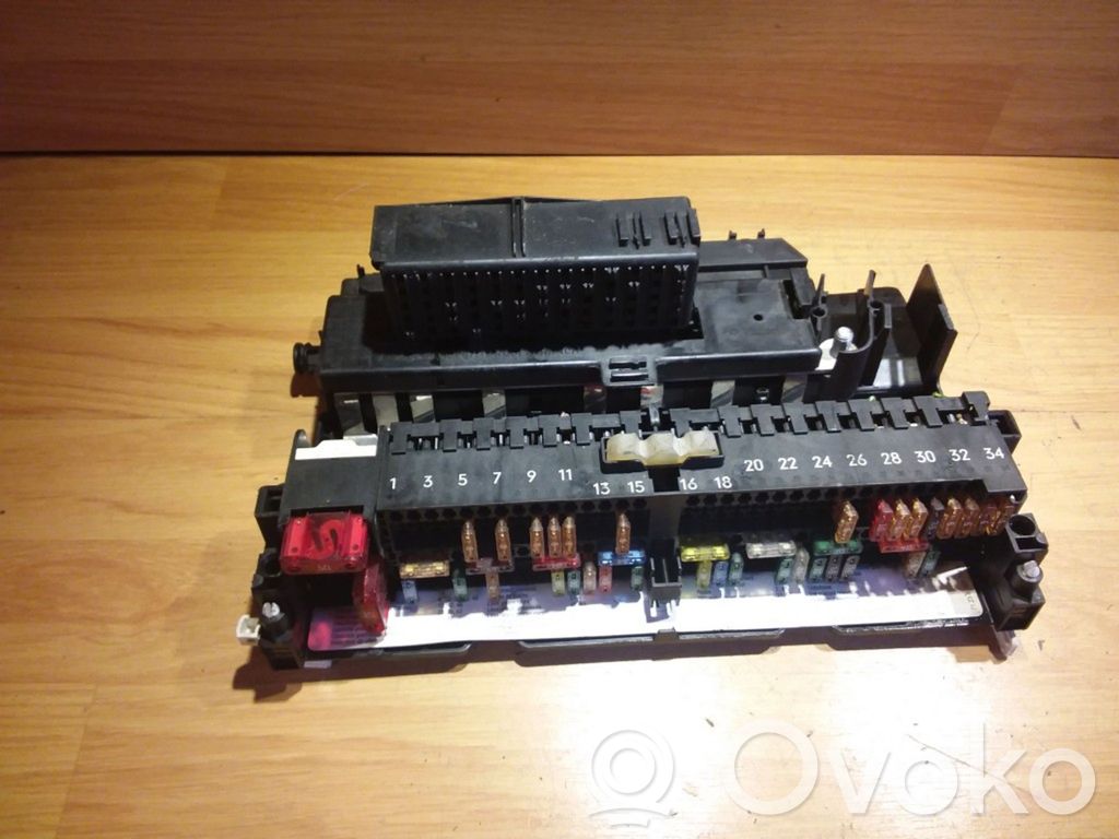BMW 3 E36 Fuse module 