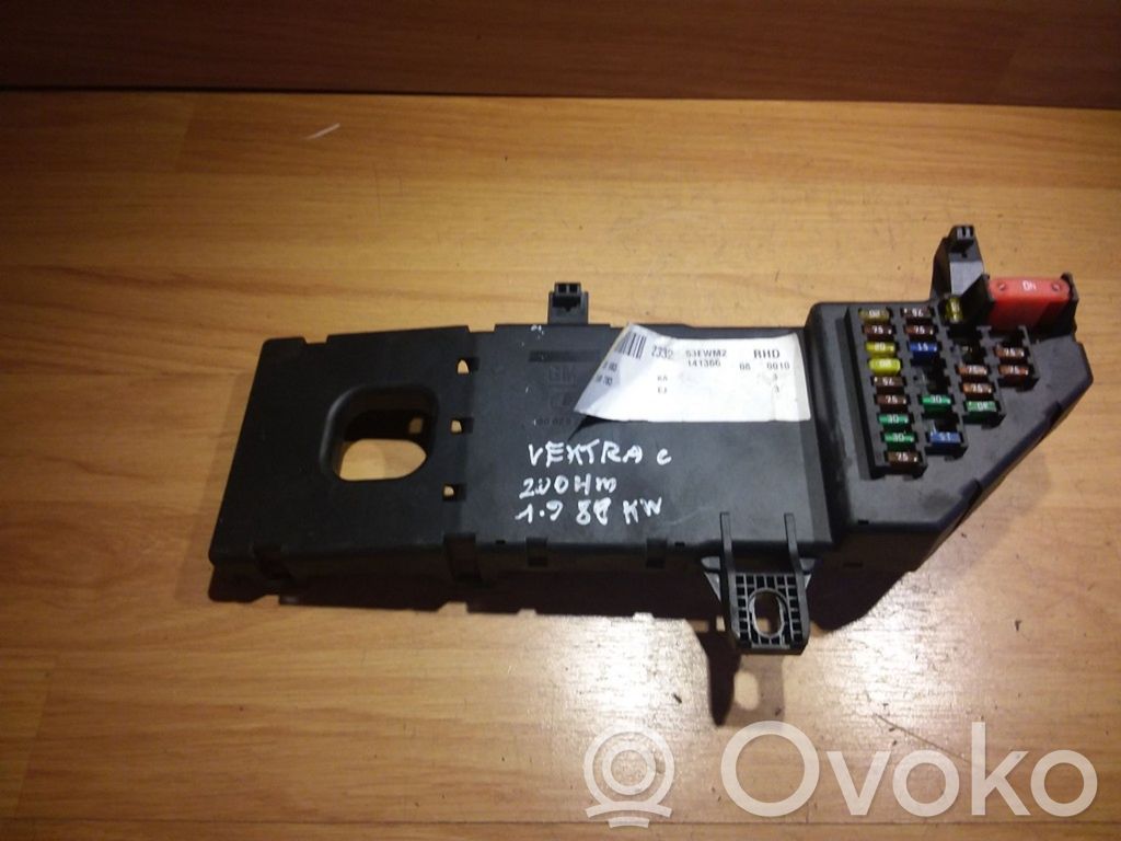 Opel Vectra C Fuse module 