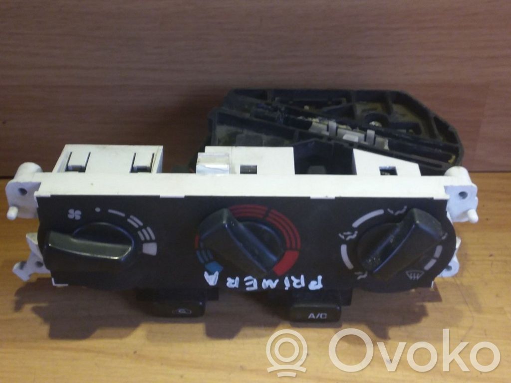 Nissan Primera Climate control unit 