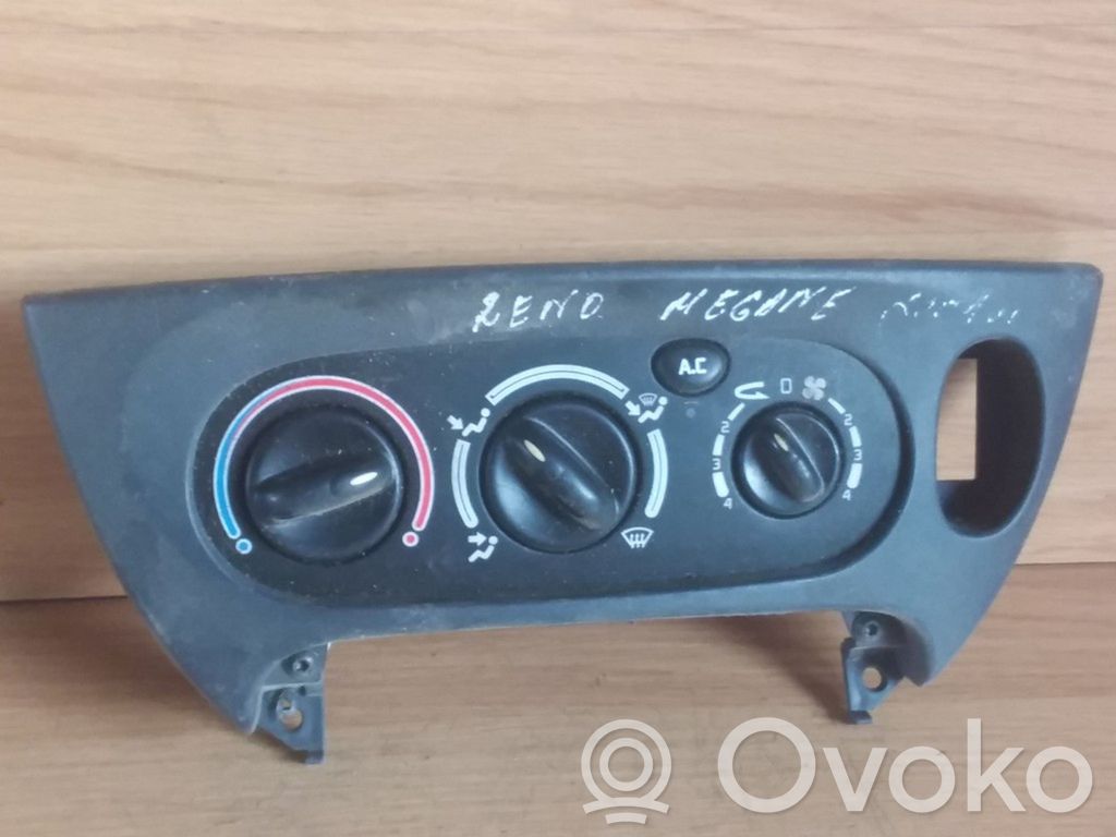 Renault Megane I Climate control unit 