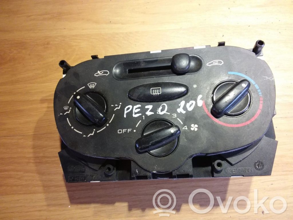 Peugeot 206 Climate control unit 