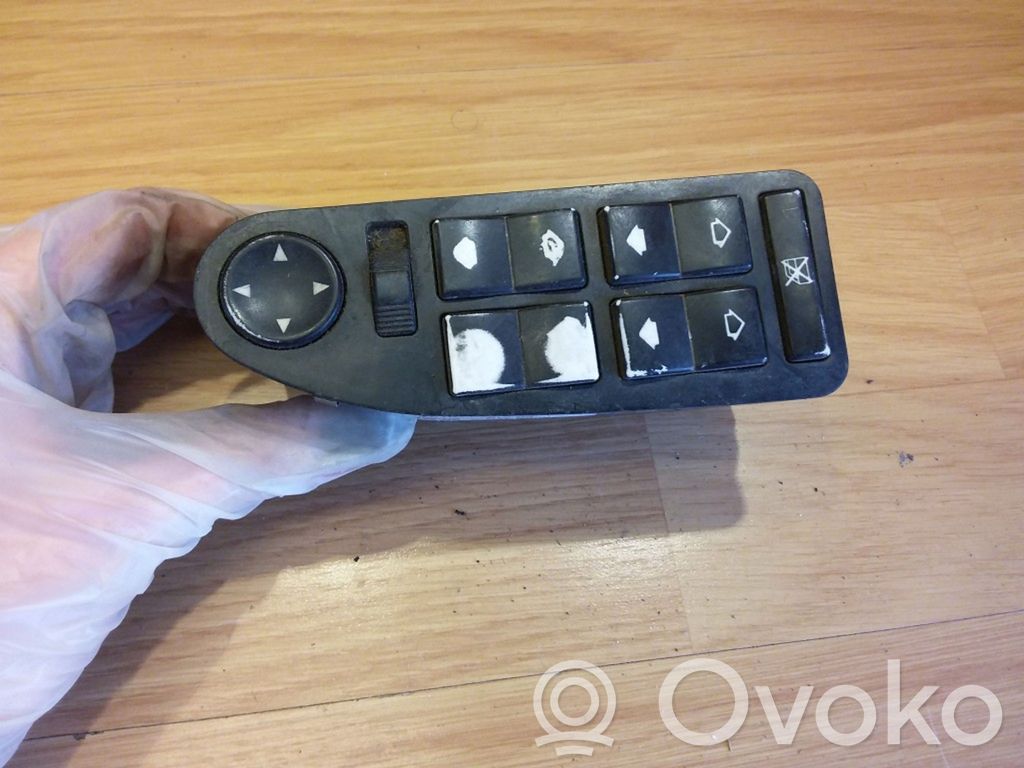BMW 5 E39 Electric window control switch 
