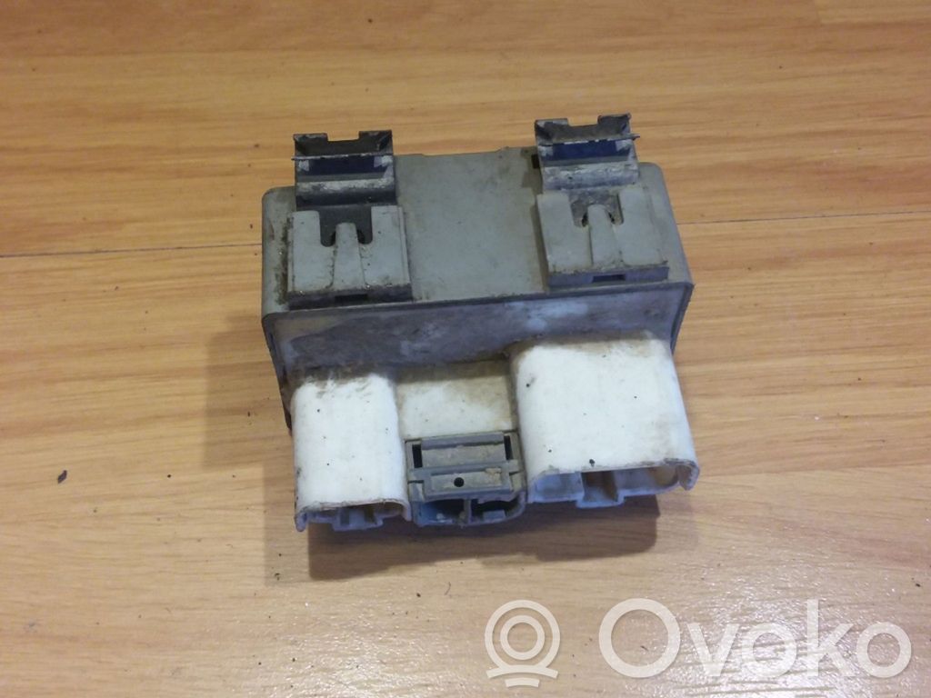 Volvo S40, V40 Coolant fan relay 