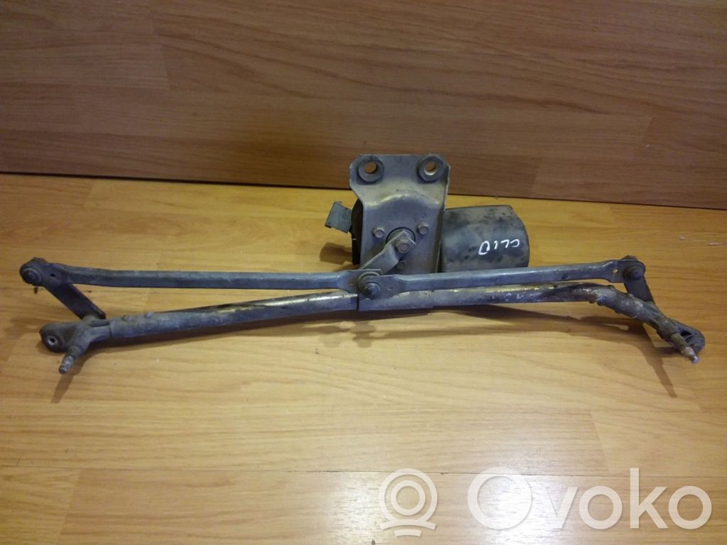 Renault Clio I Front wiper linkage and motor 