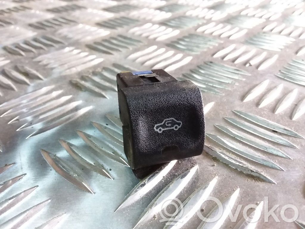 Opel Omega B1 Air circulation switch 