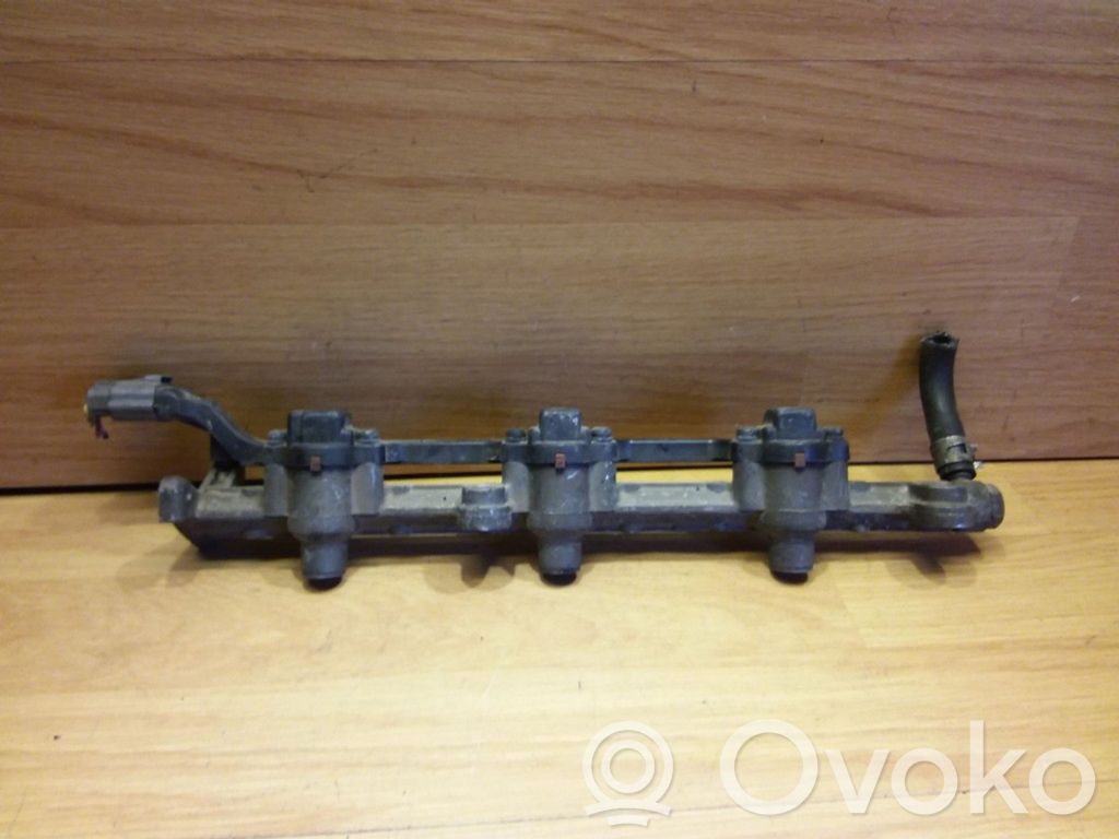 Mazda 626 Fuel main line pipe 