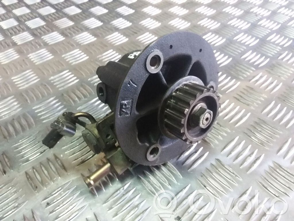 Nissan Primera Power steering pump 