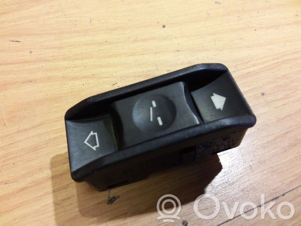 BMW 5 E39 Sunroof switch 